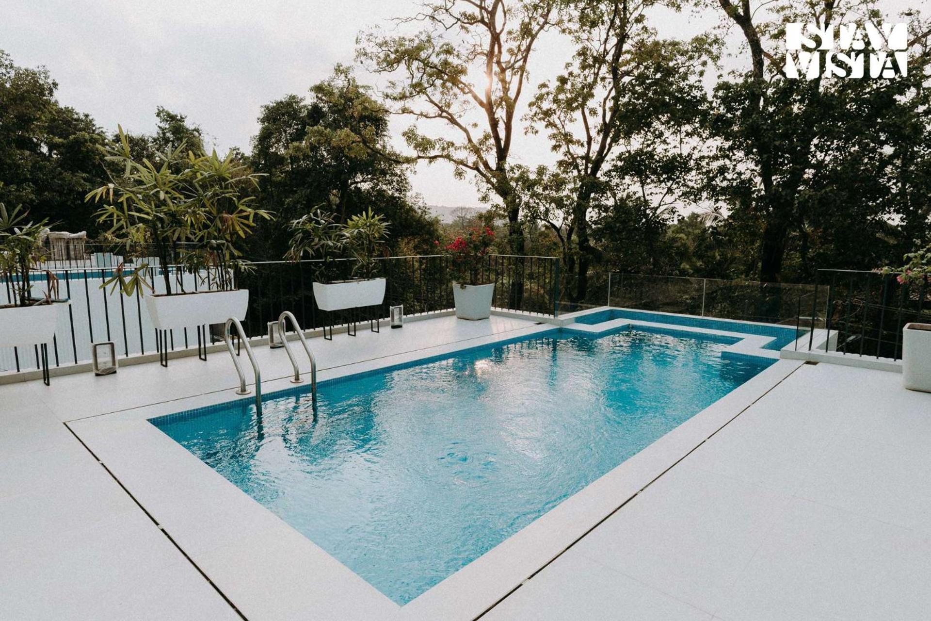 Stayvista At Tellado Bellagio With Infinity Pool Siolim Exterior photo