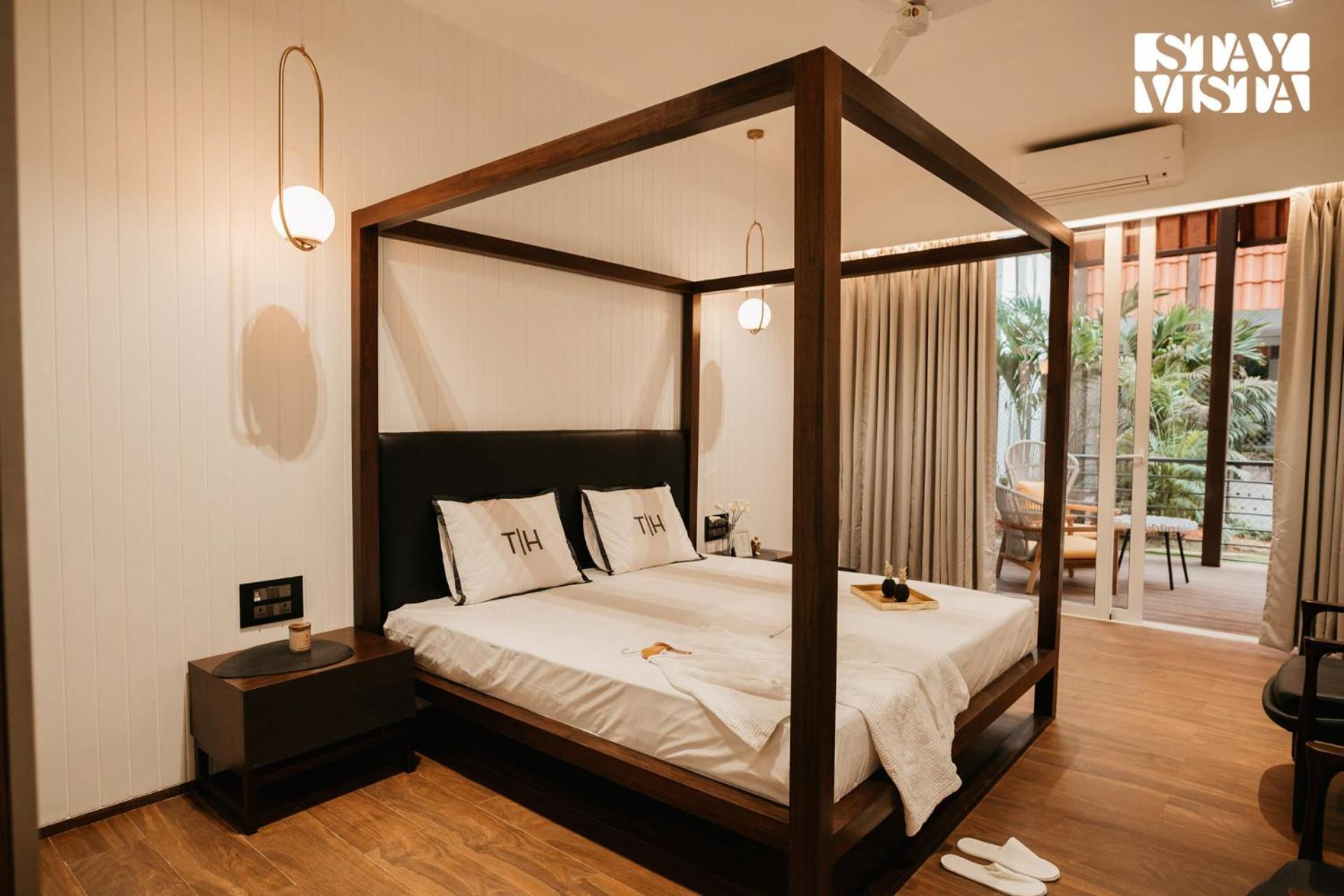Stayvista At Tellado Bellagio With Infinity Pool Siolim Exterior photo
